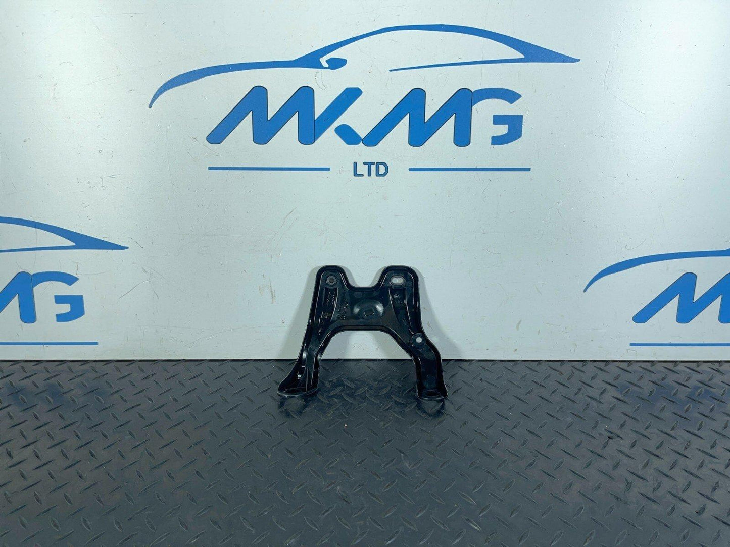 16-23 AUDI A5 F5 SPORTBACK S-LINE Coolant Expansion Tank Bracket 8W0121232L