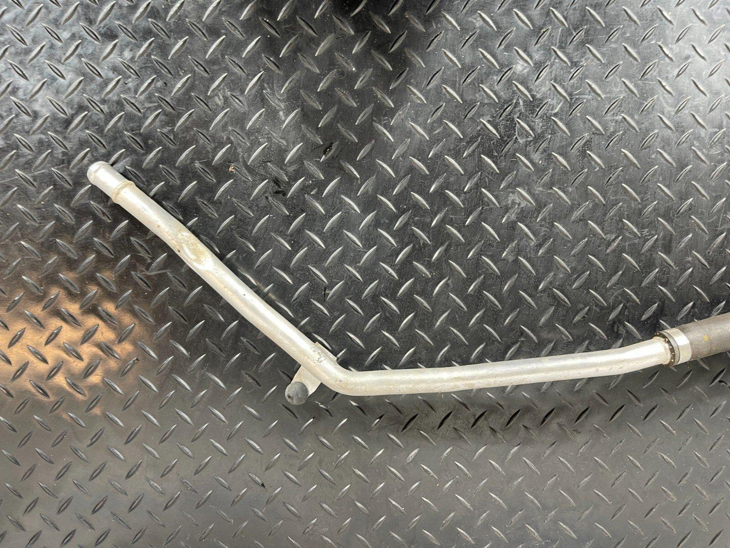 14-21 MERCEDES BENZ C350E W205 GENUINE HEATING WATER LINE A2055062560