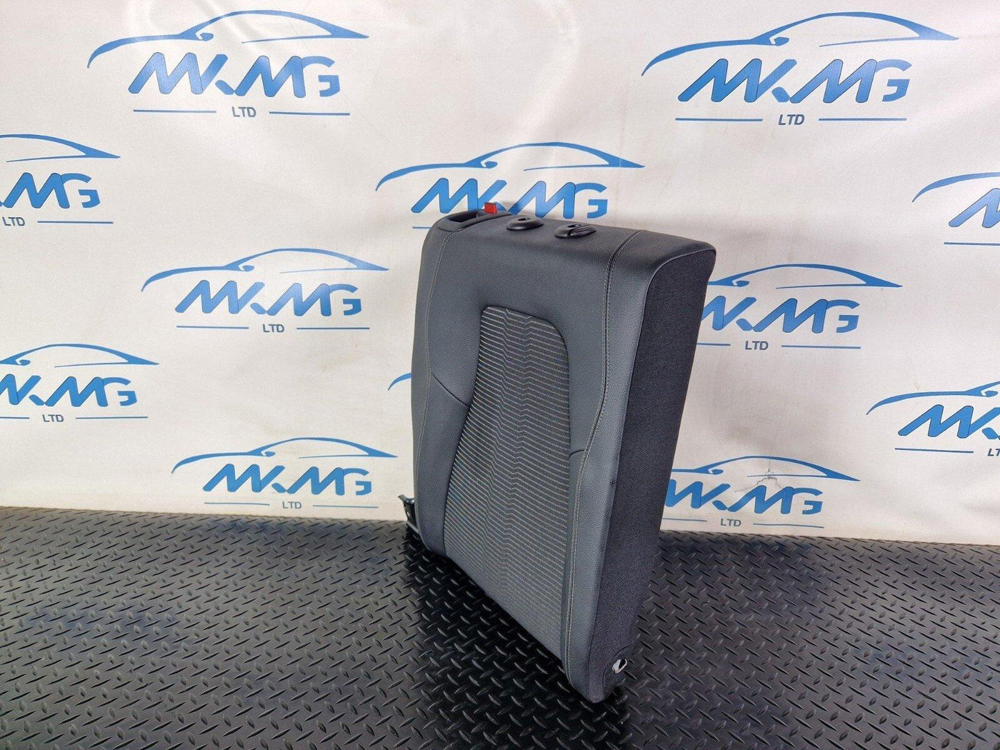 18-ON MERCEDES A CLASS W177 REAR RIGHT DRIVER SIDE SEAT HALF LEATHER A1779200600