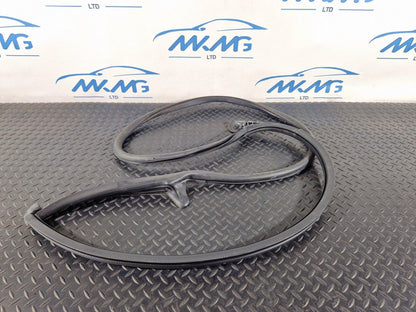 17-24 AUDI S5 F5 COUPE GENUINE O/S/F FRONT RIGHT SIDE DOOR SEAL RUBBER 8W6831708