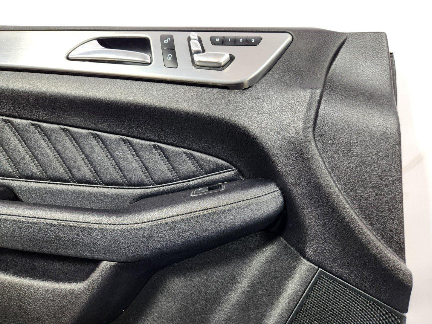 11-19 MERCEDES BENZ ML W166 OEM COMPLETE FRONT LEFT N/S BLACK LEATHER DOOR CARD
