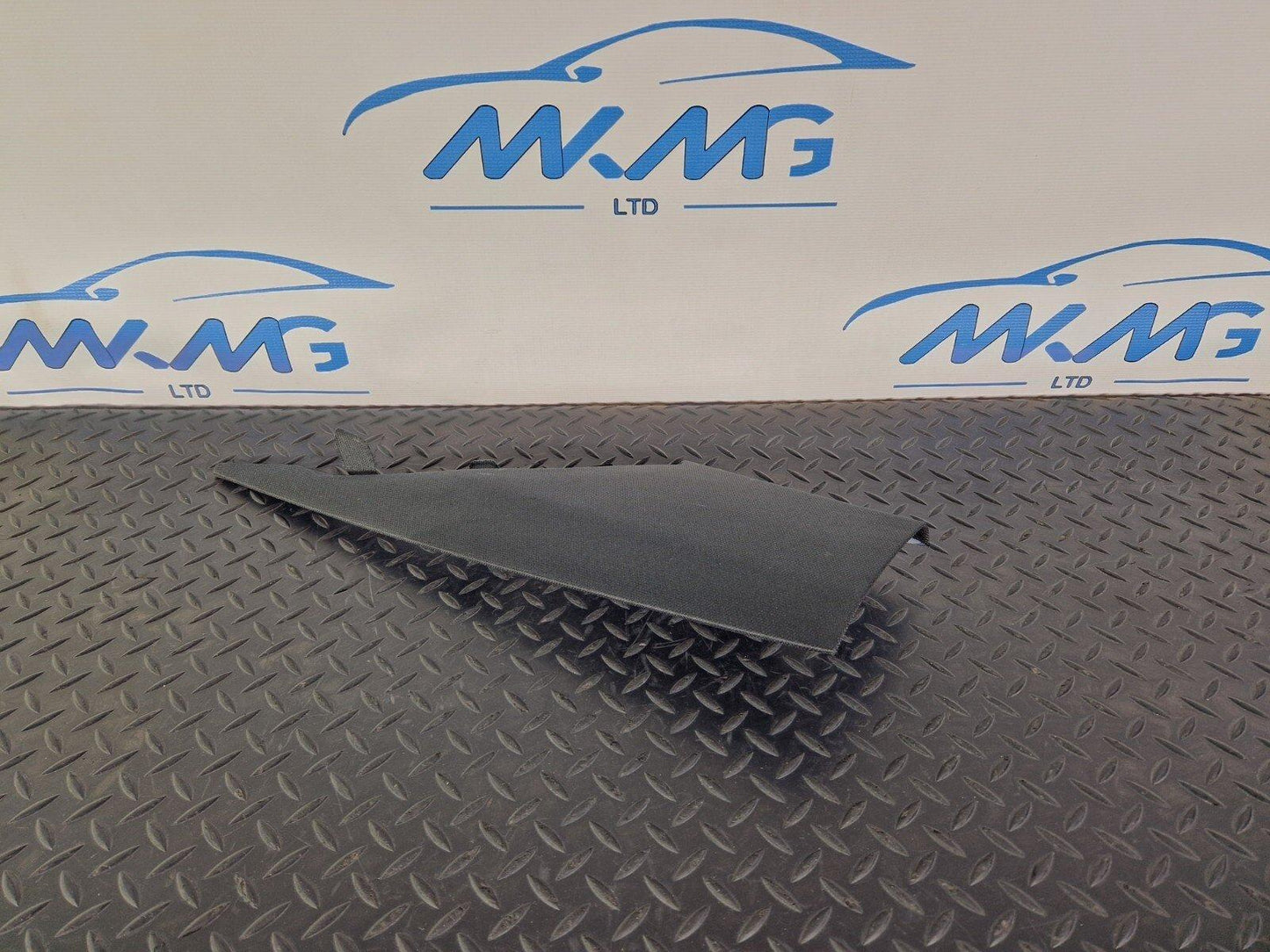 16-19 AUDI A4 B9 S-LINE OEM REAR RIGHT SIDE C-PILLAR TRIM 8W5867246B