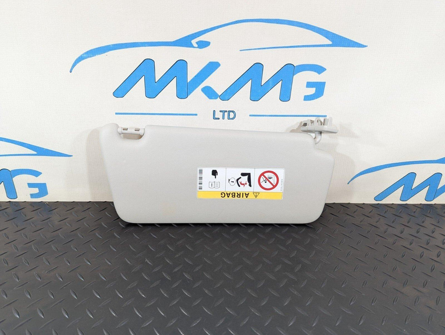 14-19 MERCEDES BENZ GLA X156 GENUINE LEFT PASSENGER SIDE SUN VISOR A1768101300