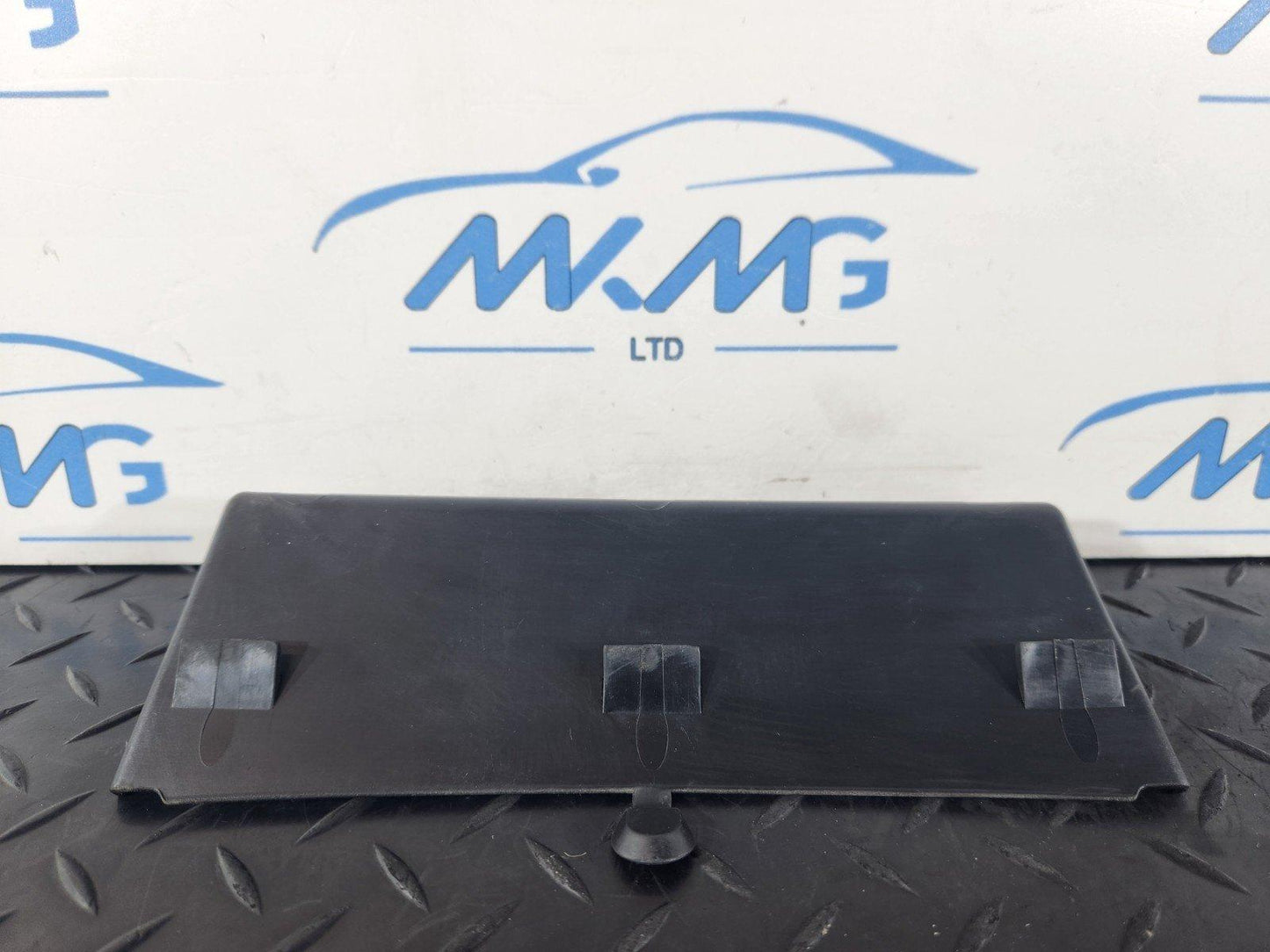 11-19 MERCEDES BENZ ML W166 OEM RUBBER MAT INSERT CENTER CONSOLE A1666830294