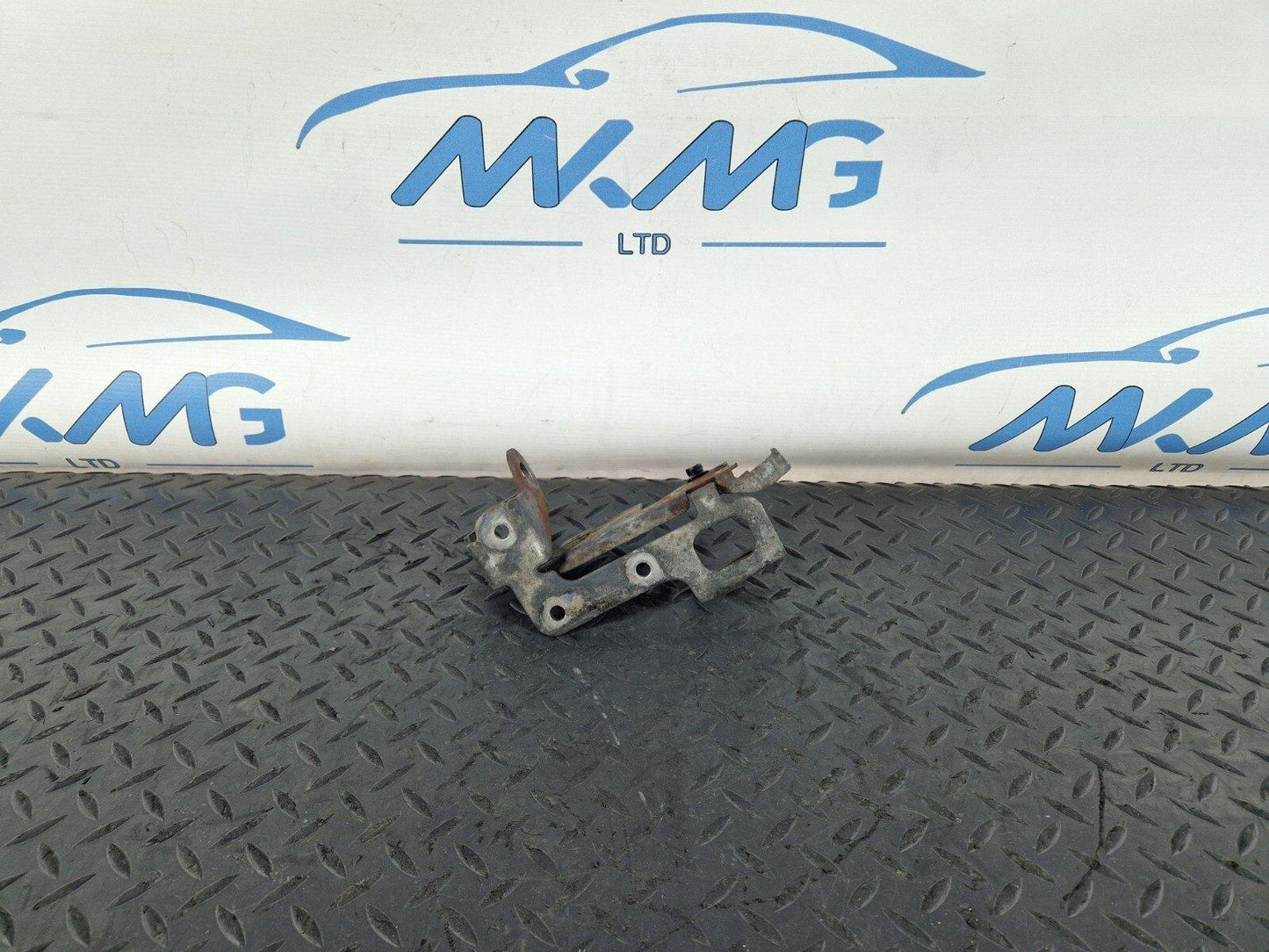 06-14 MERCEDES SPRINTER W906 ENGINE MOUNT SUPPORT CARRIER BRACKET A6512231541