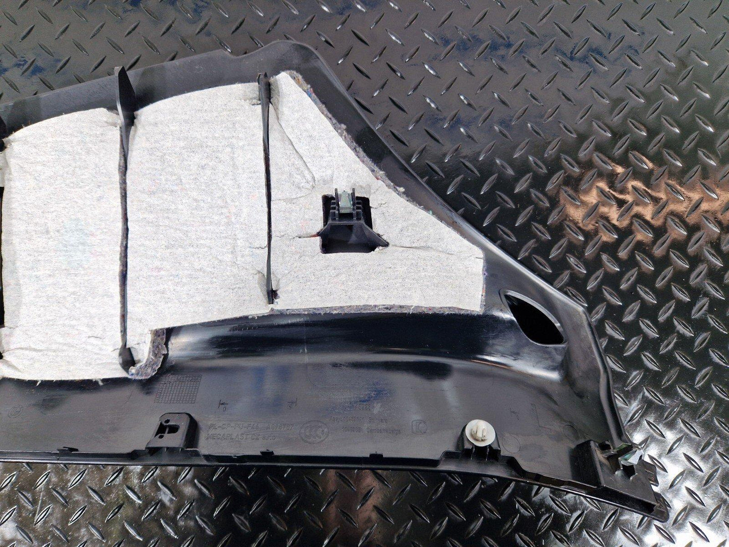14-21 BMW 2 SERIES GRAN TOURER F45 F46 C-PILAR REAR LEFT SIDE TRIM PANEL 7323665