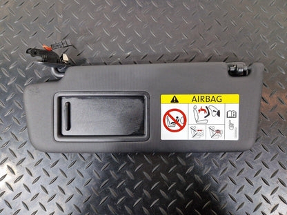 16-19 AUDI A4 B9 OEM FRONT RIGHT SUN VISOR 8W0857562 8W0857551