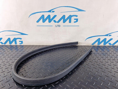 MERCEDES X156 ENGINE BONNET HOOD SEAL GASKET RUBBER A1568870098