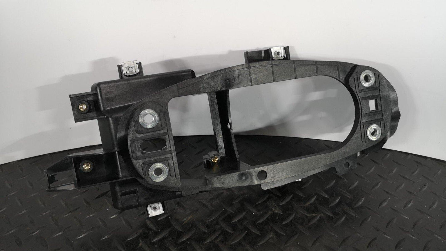 16-19 AUDI A4 B9 S-LINE GENUINE GEAR SHIFTING MECHANISM MOUNTING FRAME 8W2863531