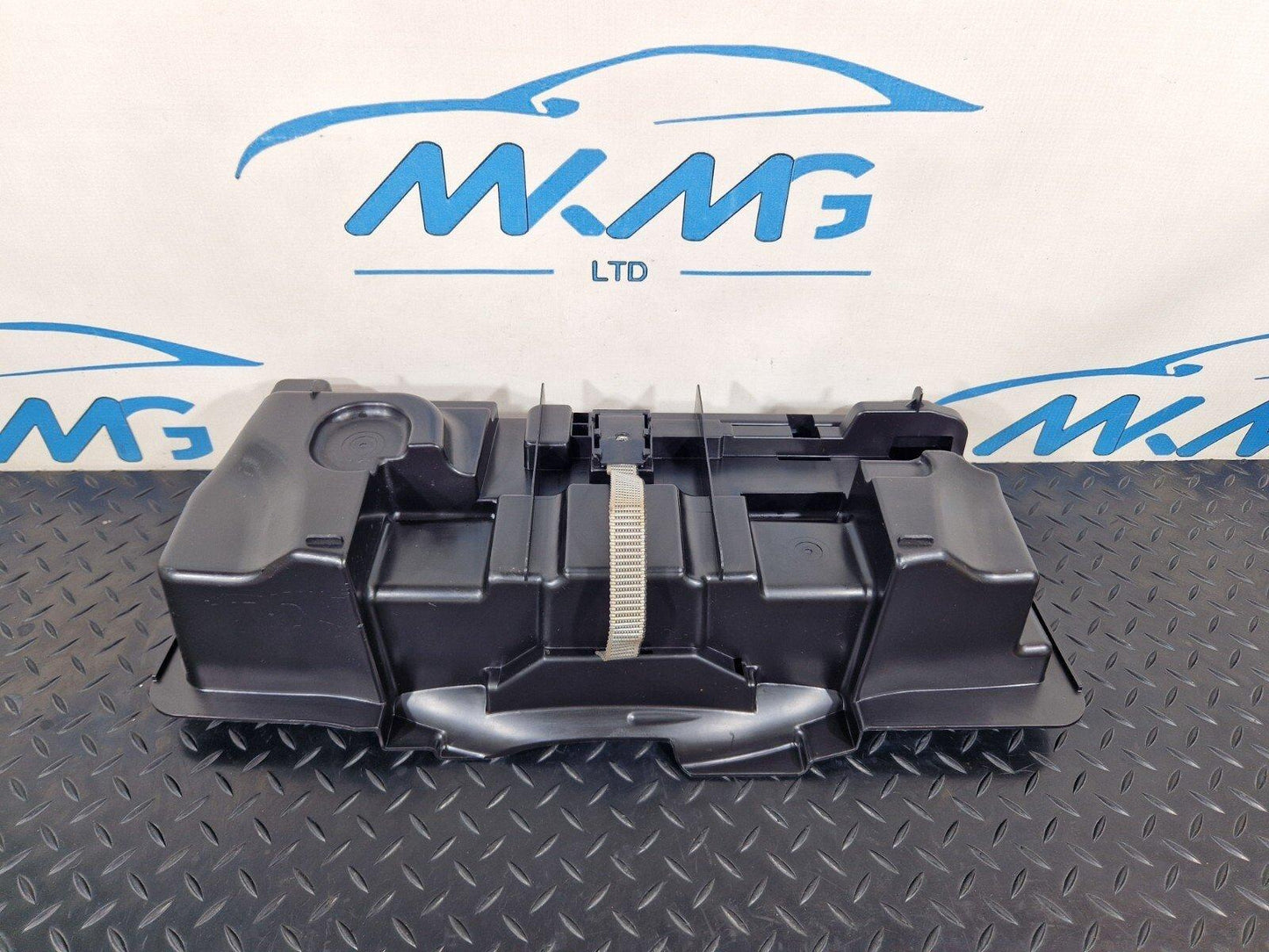 16-19 AUDI A4 B9 S-LINE GENUINE TRUNK STORAGE COMPARTMENT BOX 8W0012169