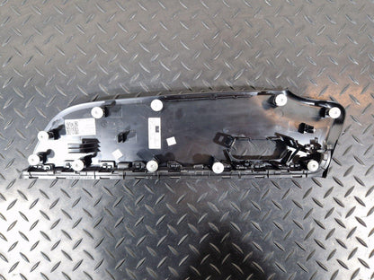 19-ON MERCEDES BENZ A CLASS W177 FRONT LEFT SIDE DOOR MOULDING TRIM A1777206701