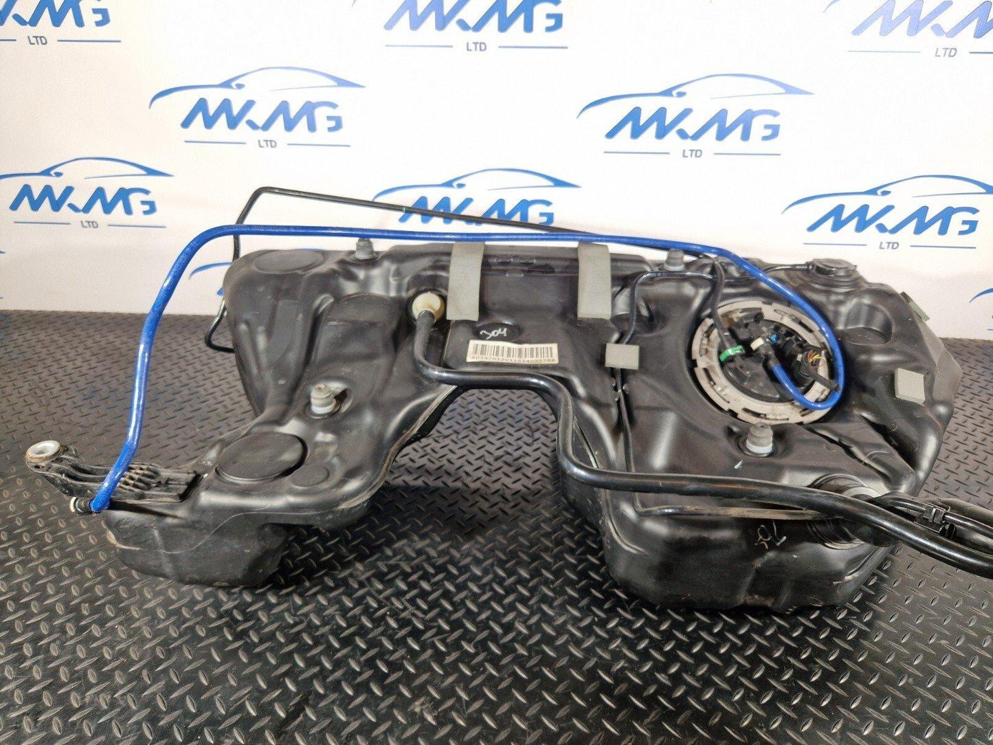 14-21 MERCEDES BENZ C300 W205 HYBRID DIESEL FUEL TANK WITH PUMP A2054701201