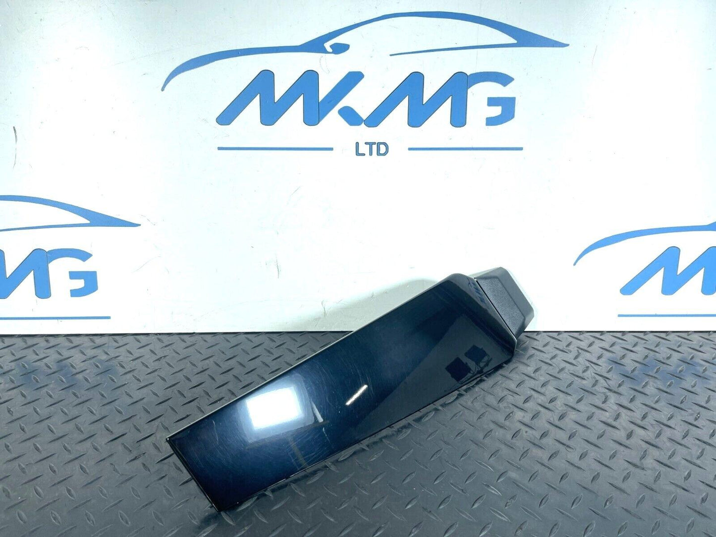16-23 AUDI A5 F5 SPORTBACK S-LINE LEFT SIDE EXTERIOR B-PILLAR COVER 8W8853289