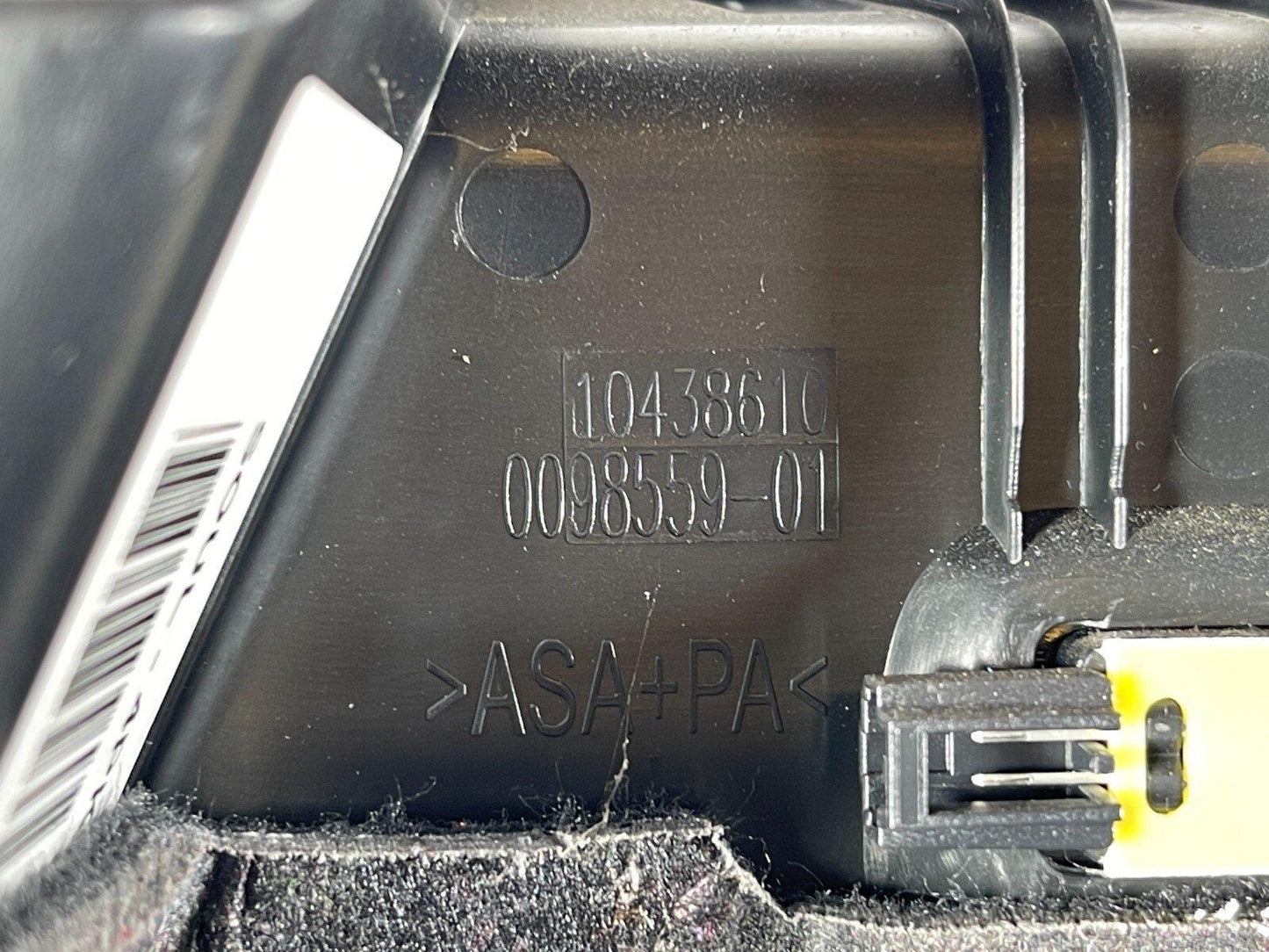 16-23 AUDI A5 F5 SPORTBACK S-LINE BOOT COMPARTMENT PANEL LEFT 8W8863879E
