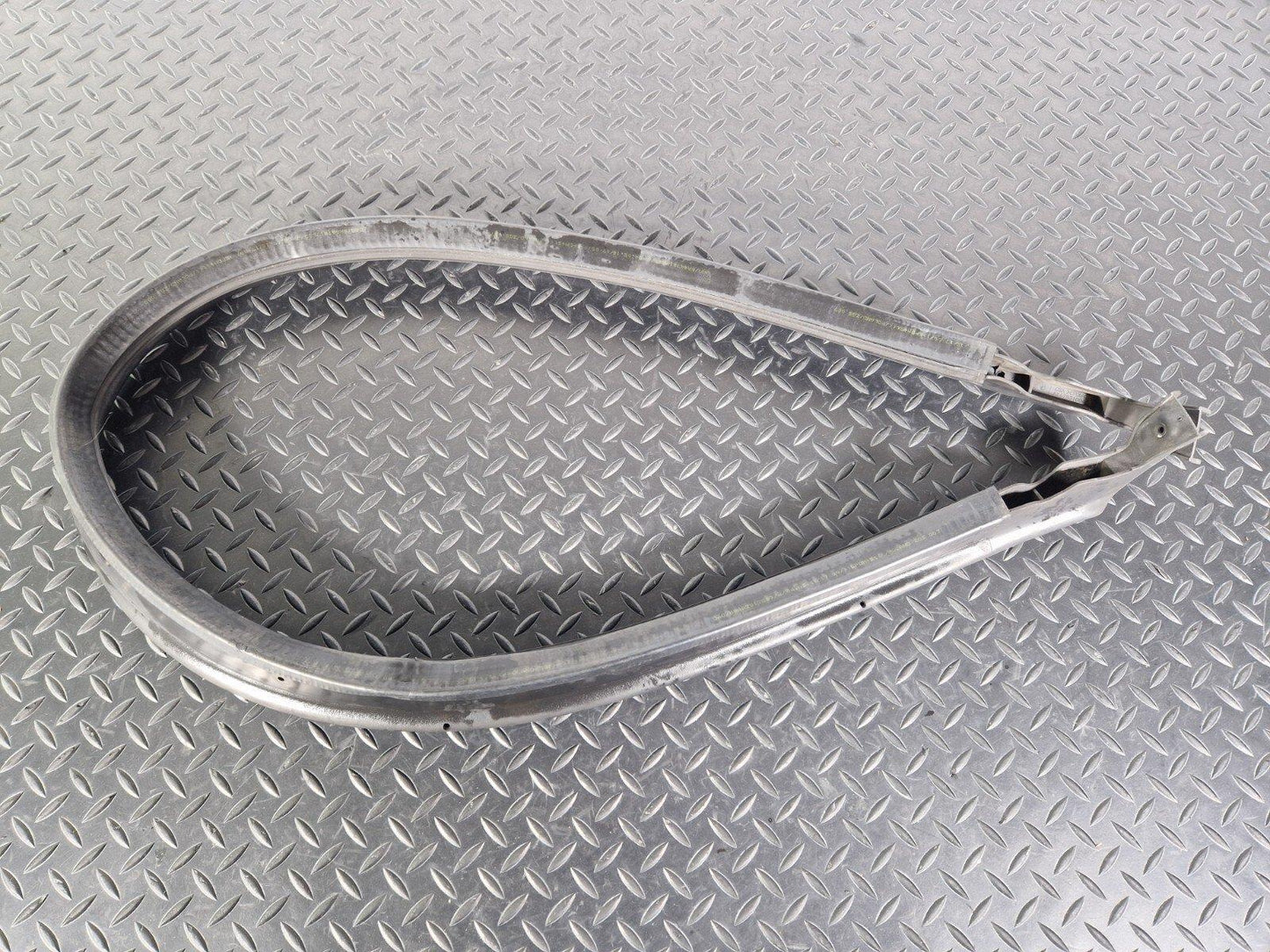 14-23 MERCEDES BENZ VITO W447  BONNET RUBBER SEAL GASKET A4478310042