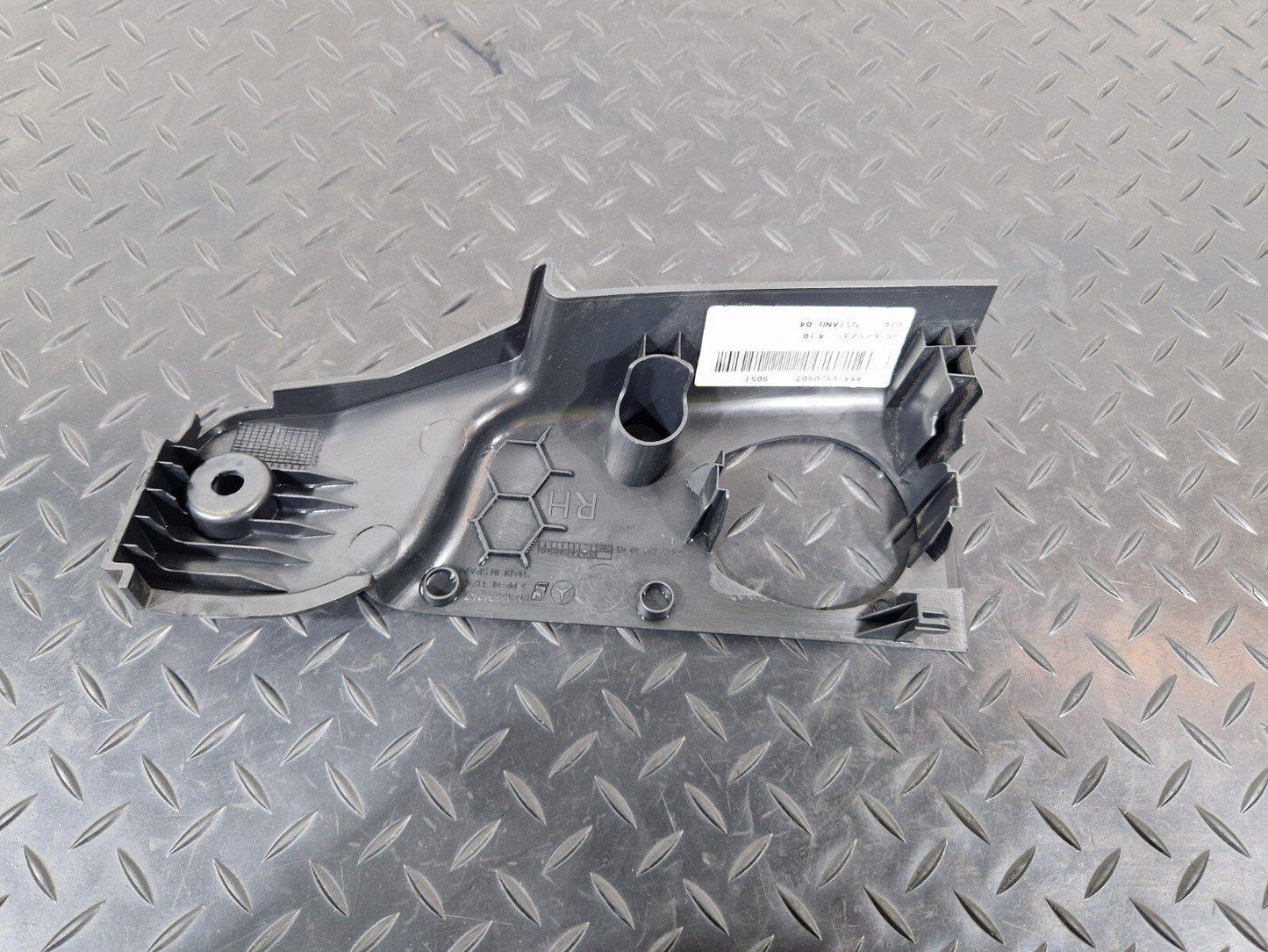 14-23 MERCEDES BENZ VITO W447 GENUINE REAR RIGHT INTERIOR PART A4476920903
