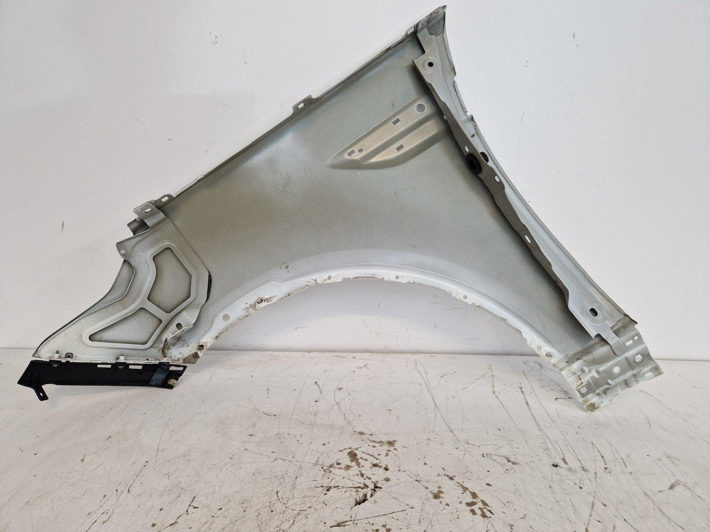 17-ON LAND ROVER DISCOVERY L462 GENUINE FRONT RIGHT SIDE FENDER WING HY3216144AA