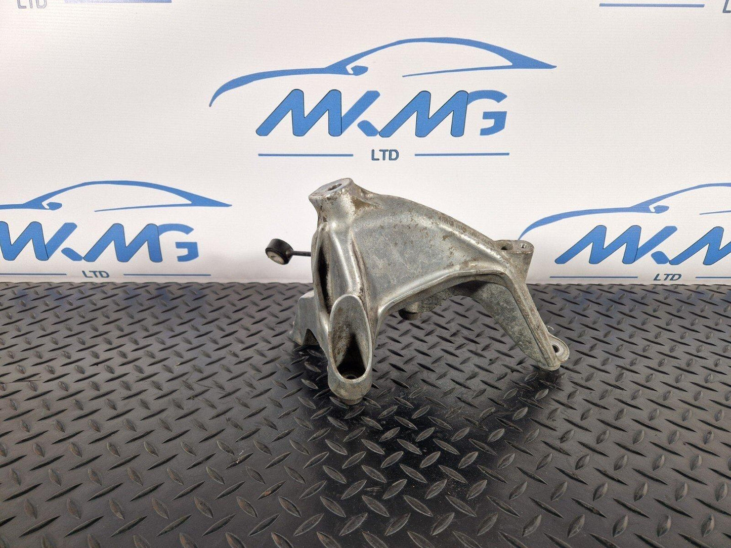16-19 AUDI A4 B9 GENUINE LEFT N/S ENGINE MOUNT BRACKET 4M0199307AD