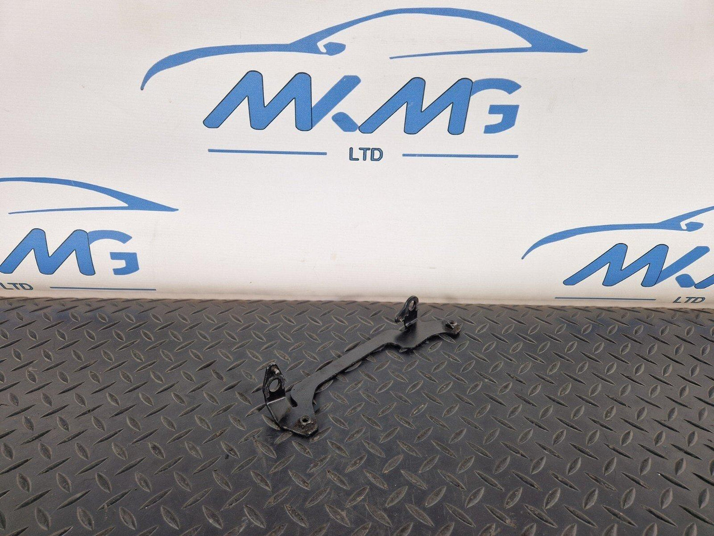 12-18 AUDI A6 C7 BRACKET MOUNT FOR OIL COOLER 4G0121305AE