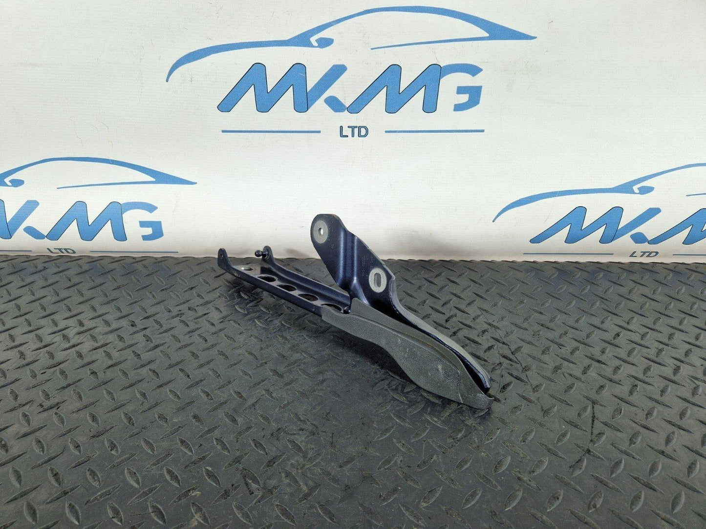 10-17 AUDI A8 4H FRONT LEFT N/S BONNET HOOD HINGE IN BLUE 4H0823301D