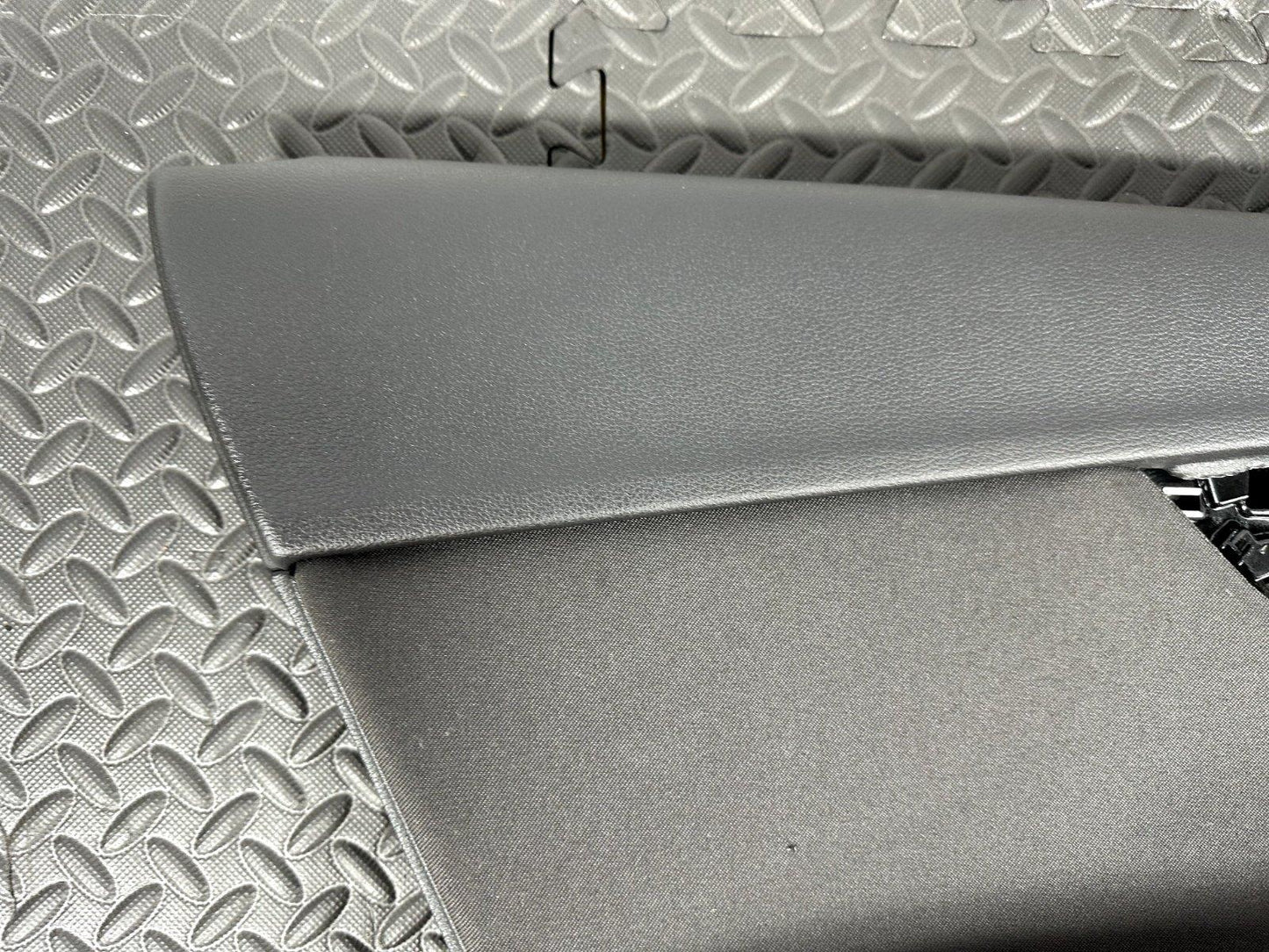 16-19 AUDI A4 B9 SALOON GENUINE REAR PASSENGER SIDE DOOR CARD PANEL 8W0868065