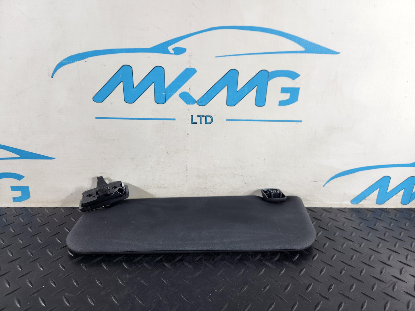 Land Rover Range Rover Evoque L551 SUV Front Right Sun Visor VLR04100PE