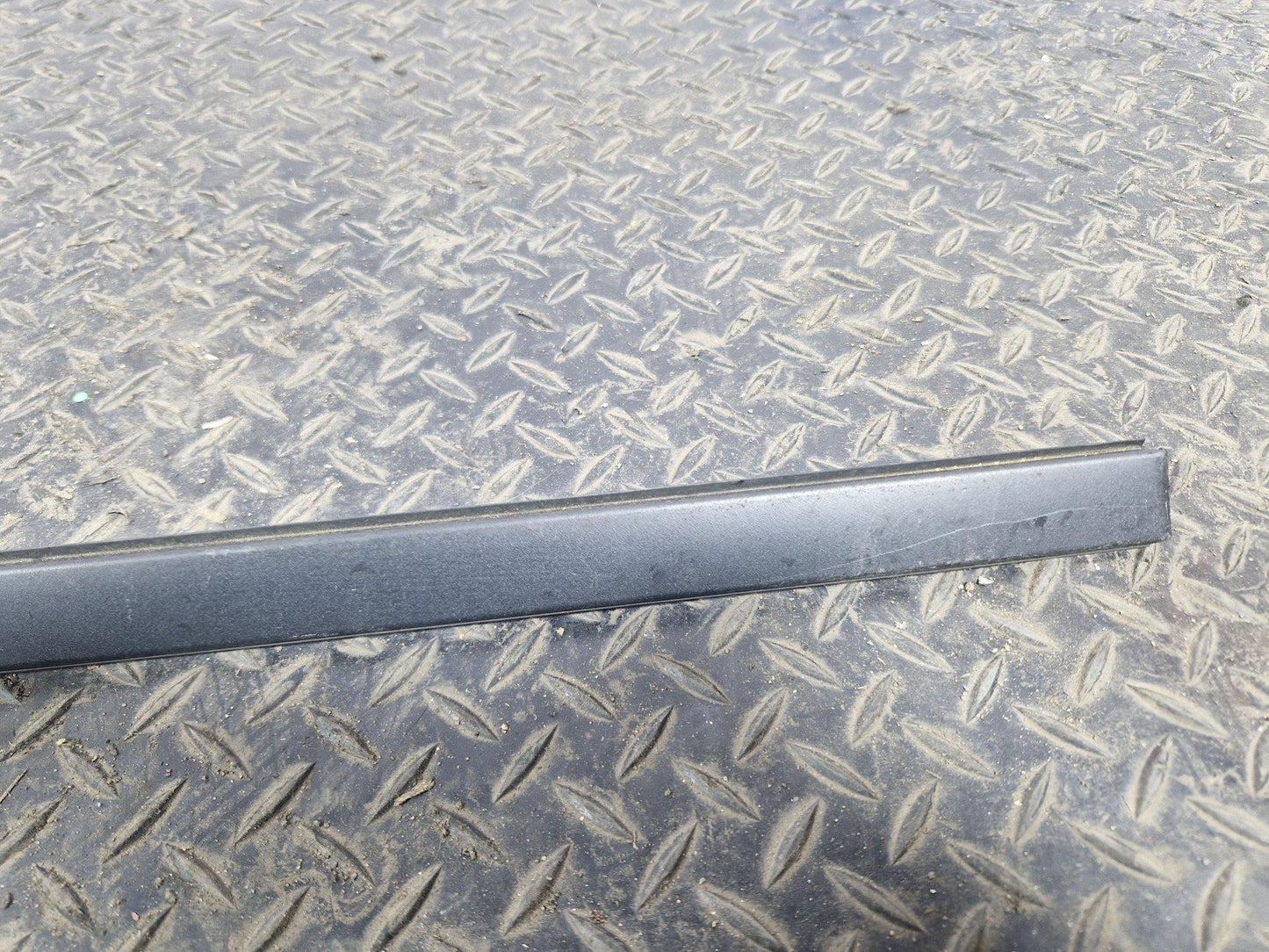 BMW 1 Series F40 Roof Railing Moulding Trim Genuine 7453951 7461830