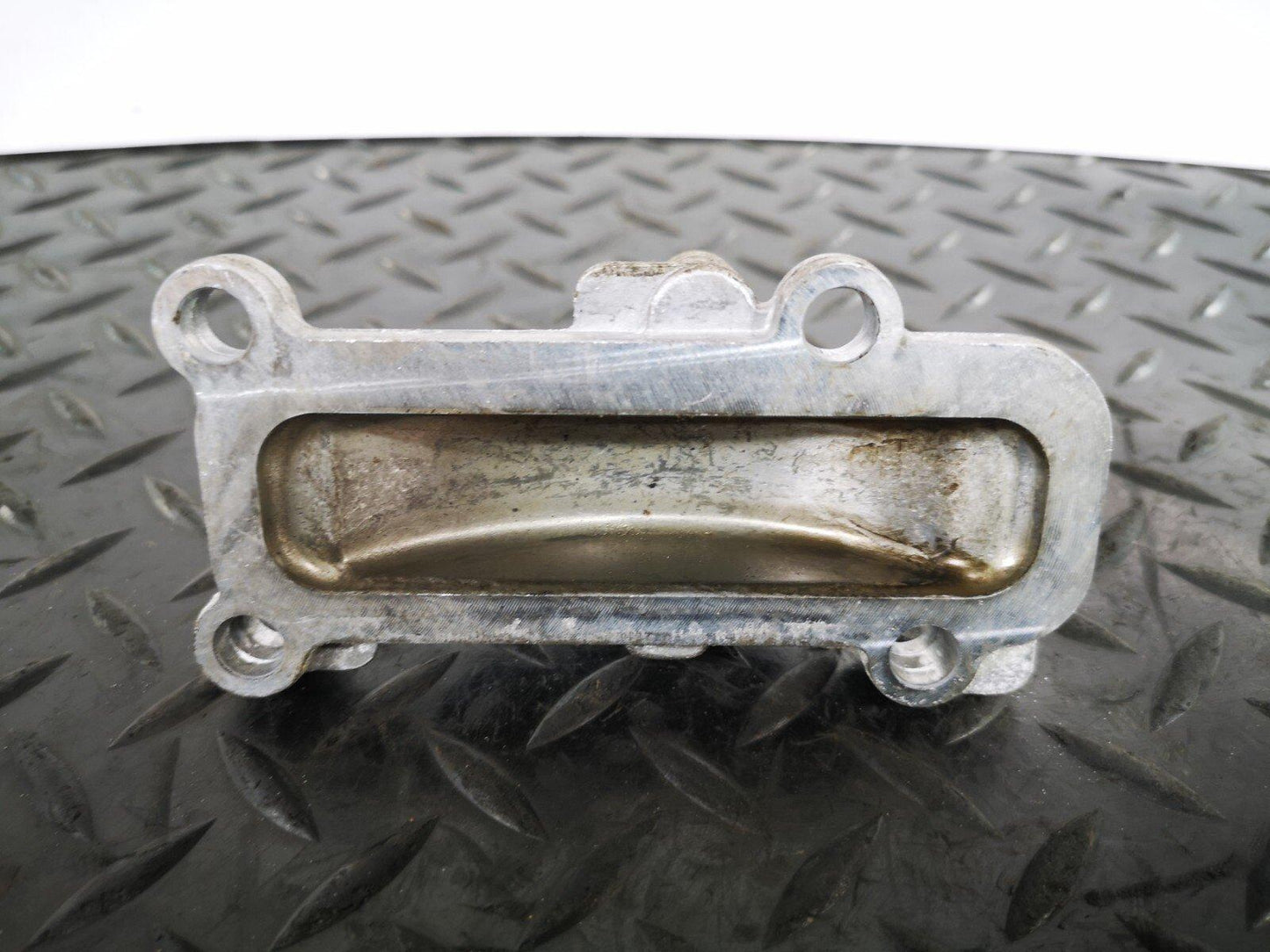 16-19 AUDI A4 B9 S-LINE GENUINE V6 3.0TDI CSW CYLINDER HEAD END PLATE 059103708A