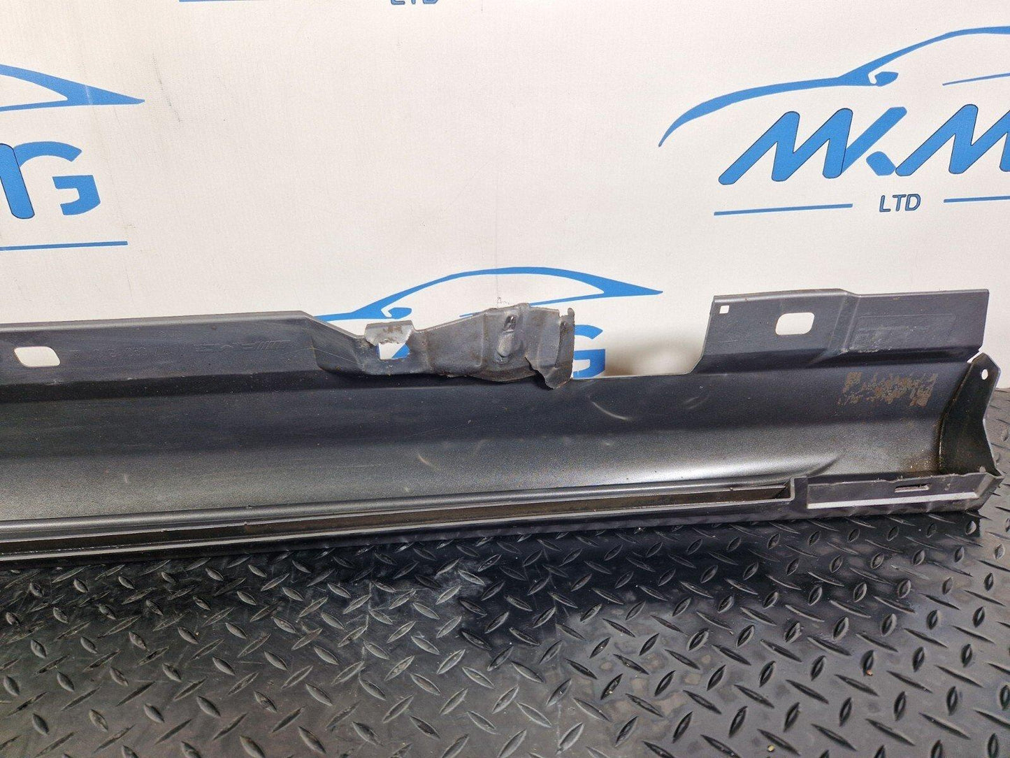19-ON MERCEDES BENZ B CLASS W247 DRIVERS SIDE MOULDING A1776904601