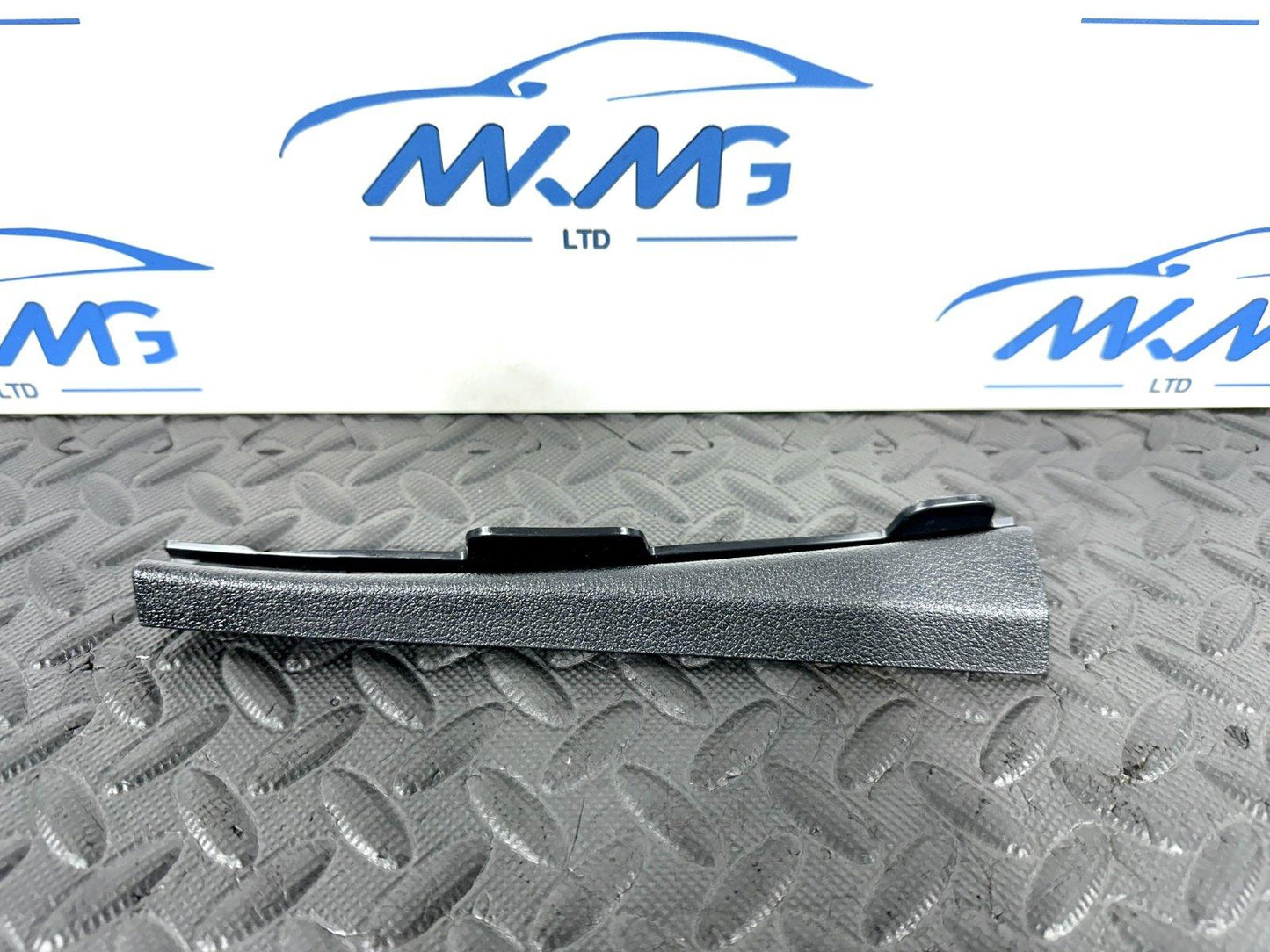 16-19 AUDI A4 B9 AVANT GENUINE LEFT PASSENGER SIDE A PILLAR TRIM 8W0868203LI