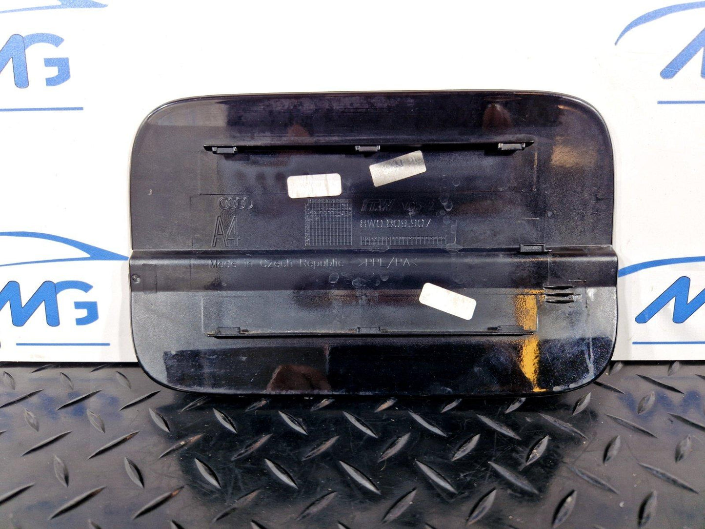 16-19 AUDI A4 B9 GENUINE FUEL DOOR IN BLACK LY9B 8W0809907
