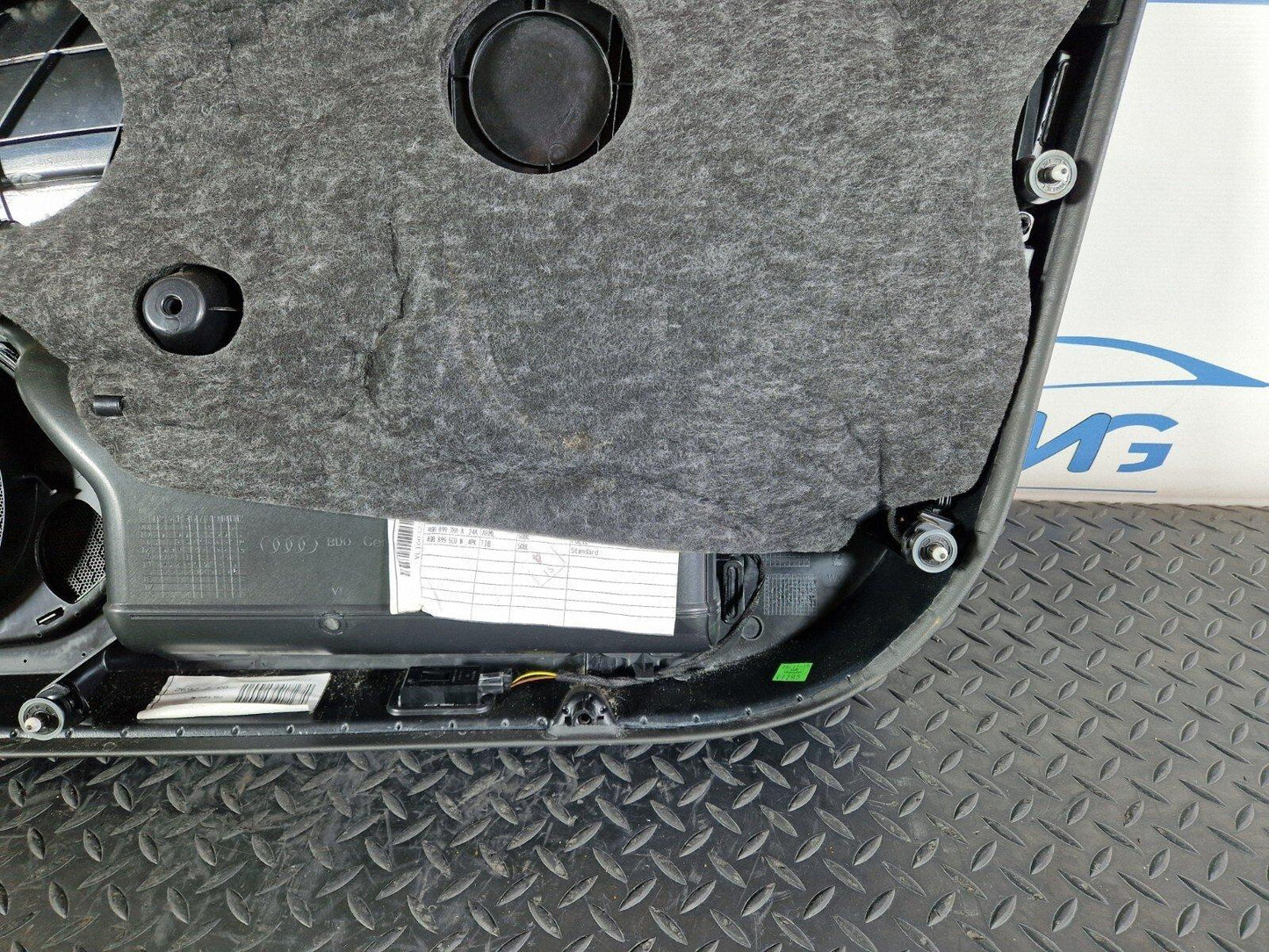 15-18 AUDI A7 4G GENUINE PASSENGER SIDE FRONT DOOR CARD 4G8837019A