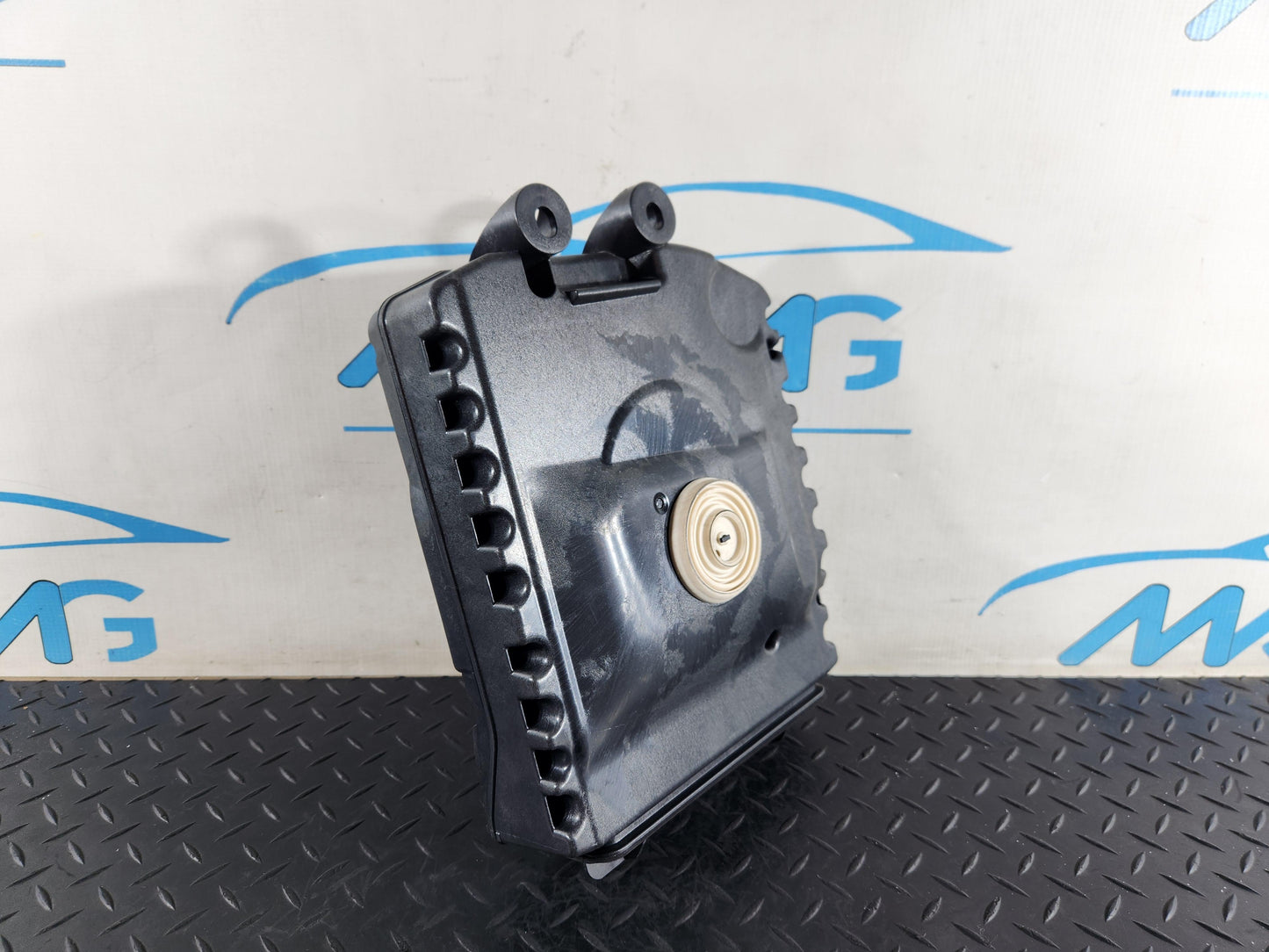 BMW 118i F40 Hatchback Harman Kardon Right Driver Side Subwoofer Speaker 2622666