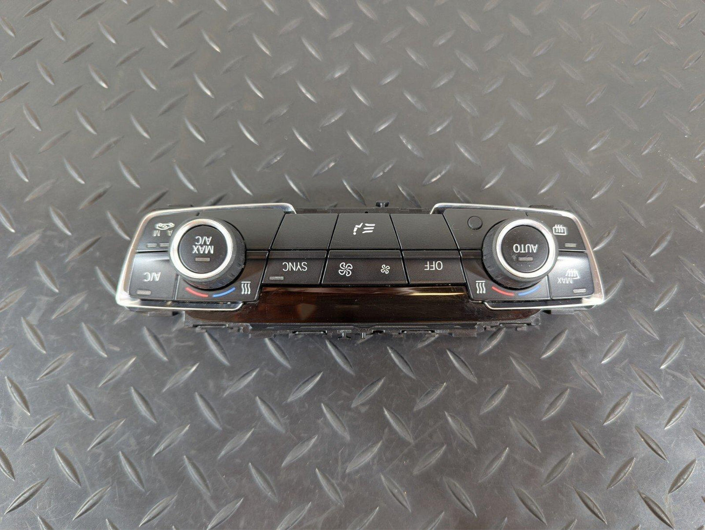 16-22 BMW X1 F48 GENUINE OEM A/C HEATER CLIMATE CONTROL SWITCH PANEL 9371459