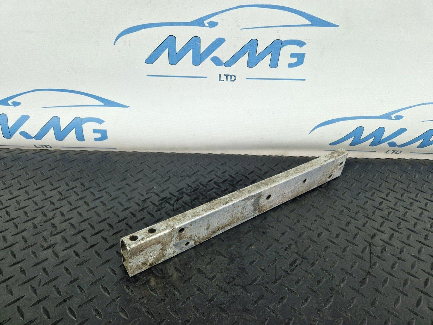 13-19 MERCEDES BENZ CLA C117 RADIATOR SUPPORT BRACKET MOUNT RIGHT A2466280229