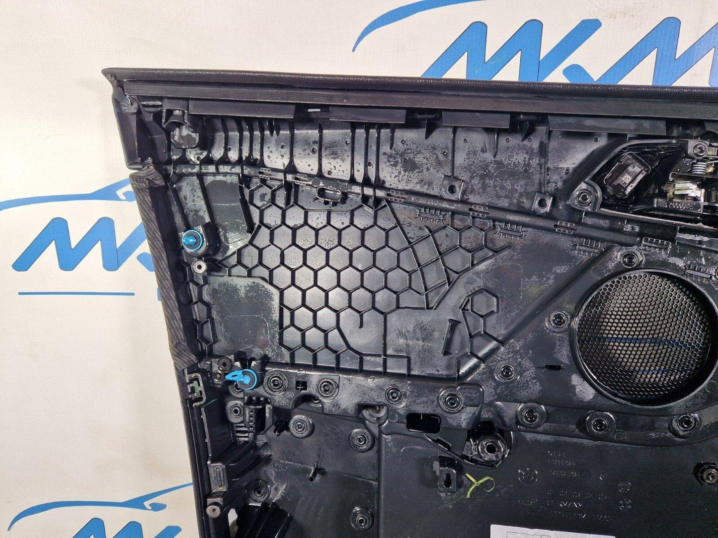 20-24 BMW 1 SERIES F40 FRONT RIGHT DRIVERS SIDE DOOR CARD 9893810