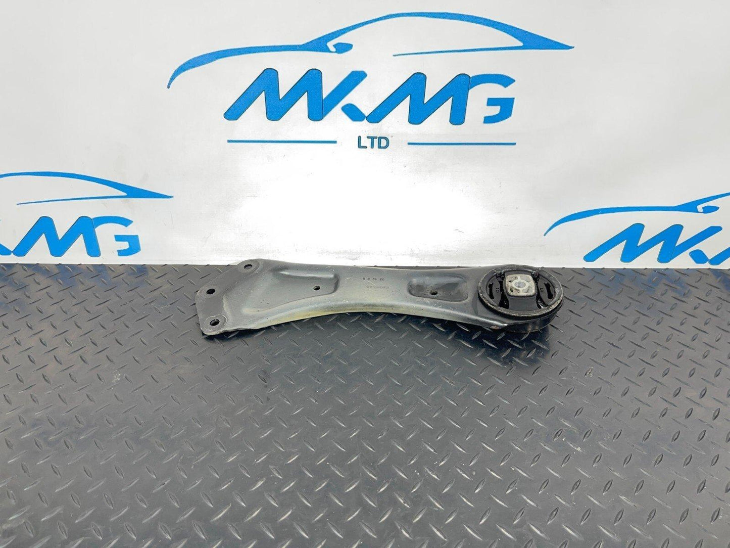 Rear Wishbone Mercedes W177 W247 Control Arm Axle Left N/S Joint A2473520700