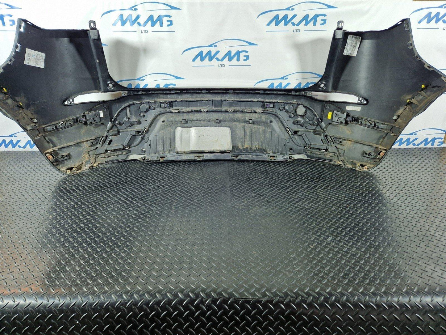 19-ON RANGE ROVER EVOQUE L551 GENUINE COMPLETE REAR BUMPER SANTORINI BLACK 820