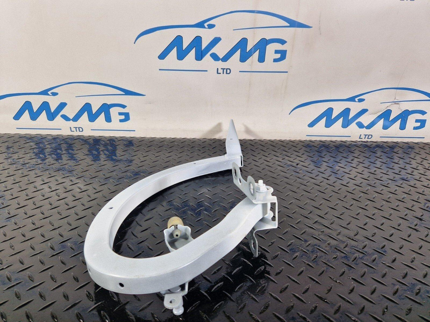 16-23 AUDI S5 COUPE GENUINE REAR TAILGATE BOOTLID HINGE LEFT SIDE 8W6827301