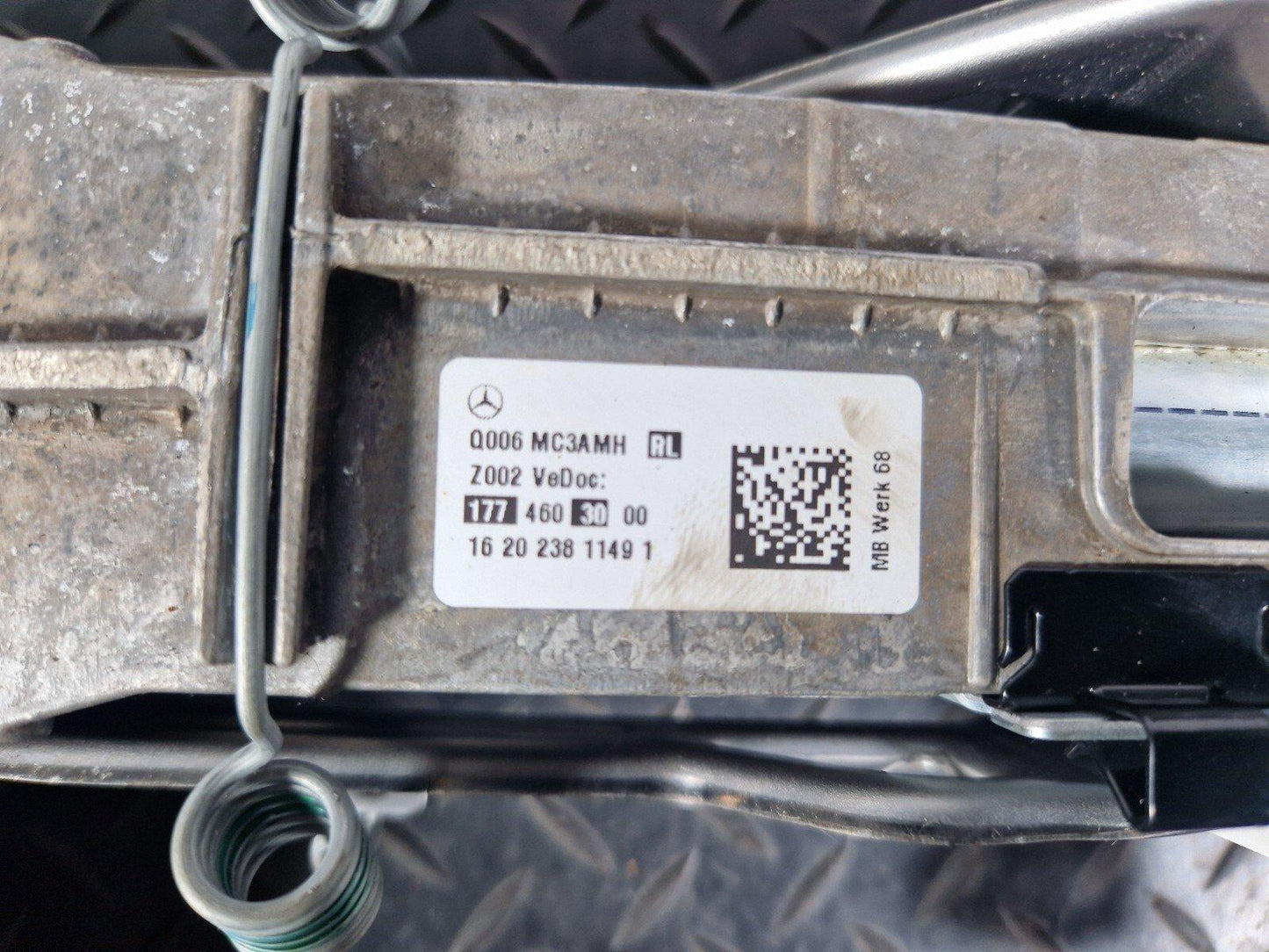 19-ON MERCEDES BENZ A CLASS EQ W177 COMPLETE STEERING COLUMN A2474608900
