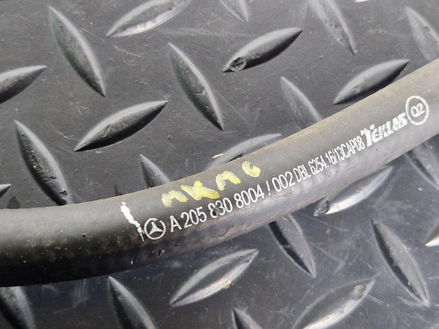14-21 MERCEDES BENZ W205 GENUINE OEM WINDSHIELD WASHER HOSE PIPE A2058308004