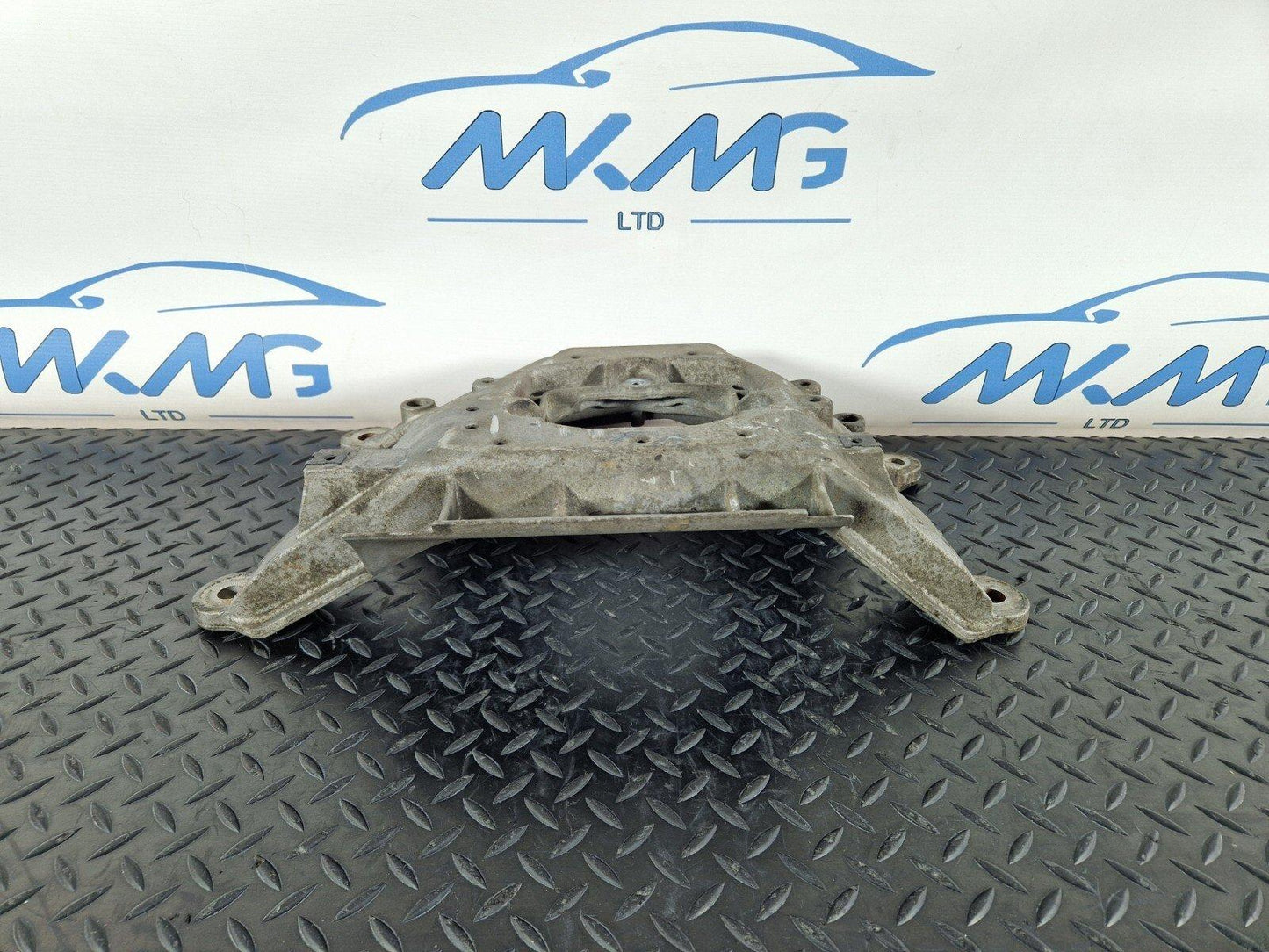 12-17 AUDI S5 CONVERTIBLE OEM GEARBOX MOUNT BRACKET 8K0399263K