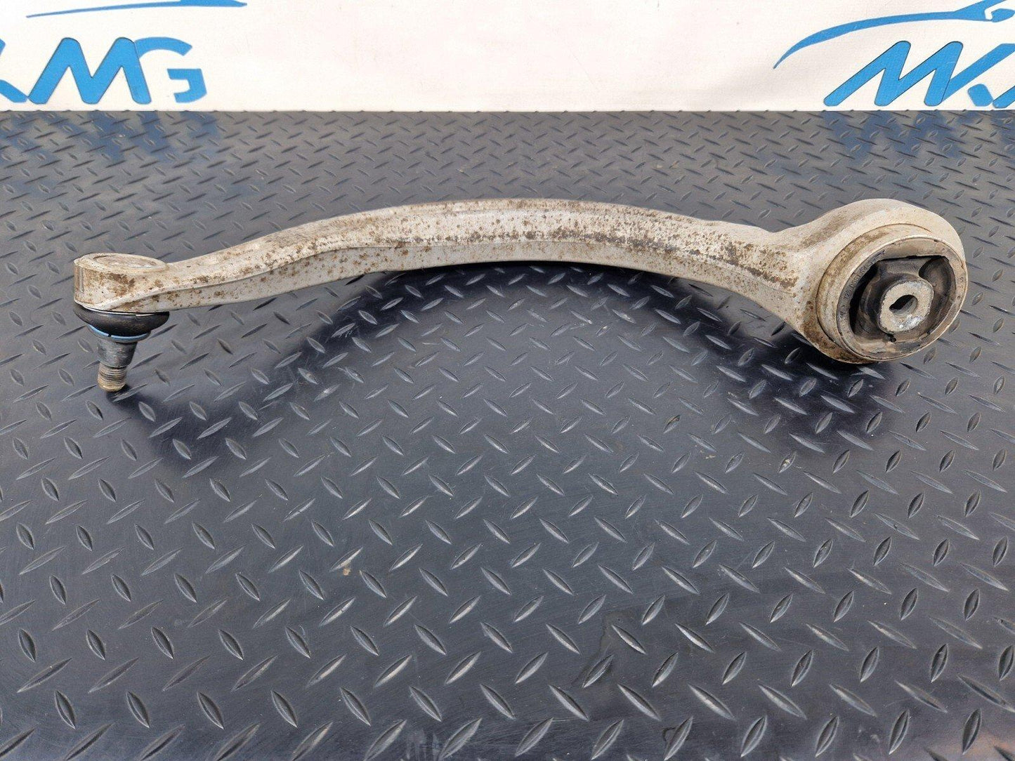 16-19 AUDI A4 B9 S-LINE GENUINE FRONT LEFT SIDE LOWER CONTROL ARM 8W0407695B