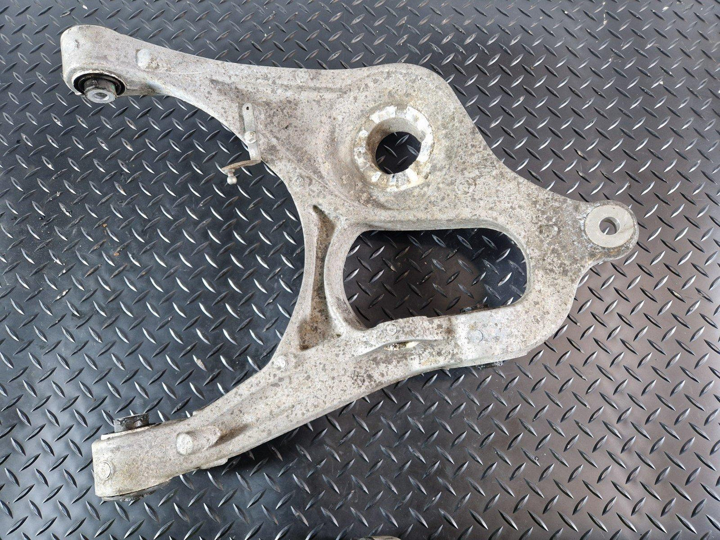 11-19 MERCEDES BENZ ML W166 REAR LEFT N/S WISHBONE CONTROL ARM A1663500906