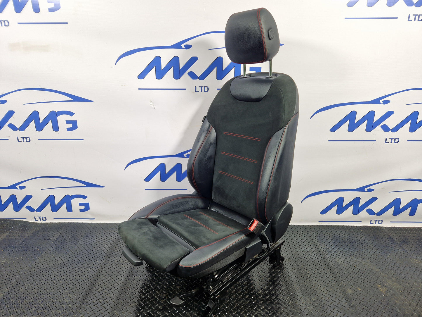 2019 - Mercedes-Benz B200d B-Class W247 SUV Front Right Driver Seat