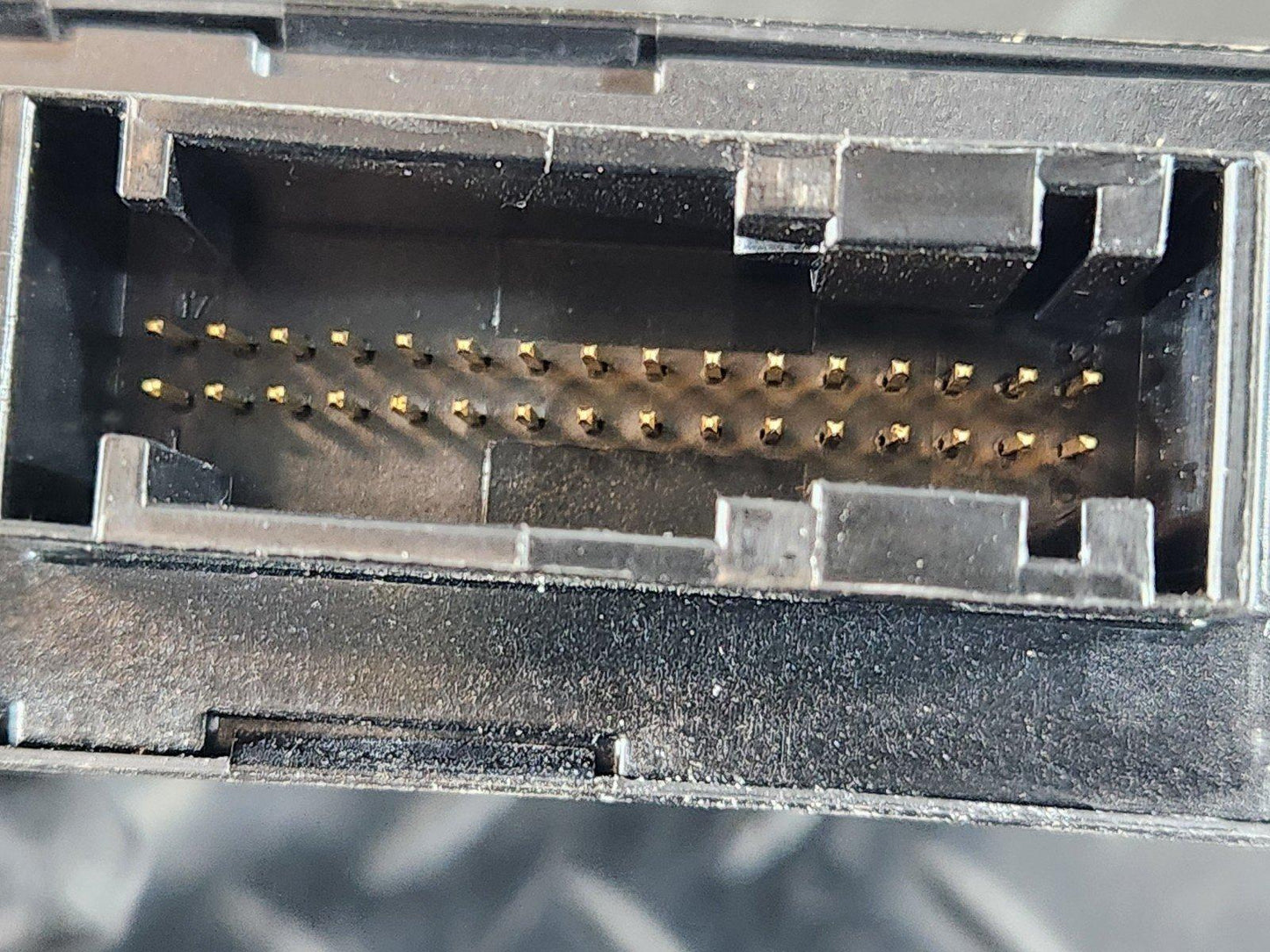 19-ON MERCEDES BENZ B CLASS W247 GENUINE COMFORT CONTROL MODULE A2139002113