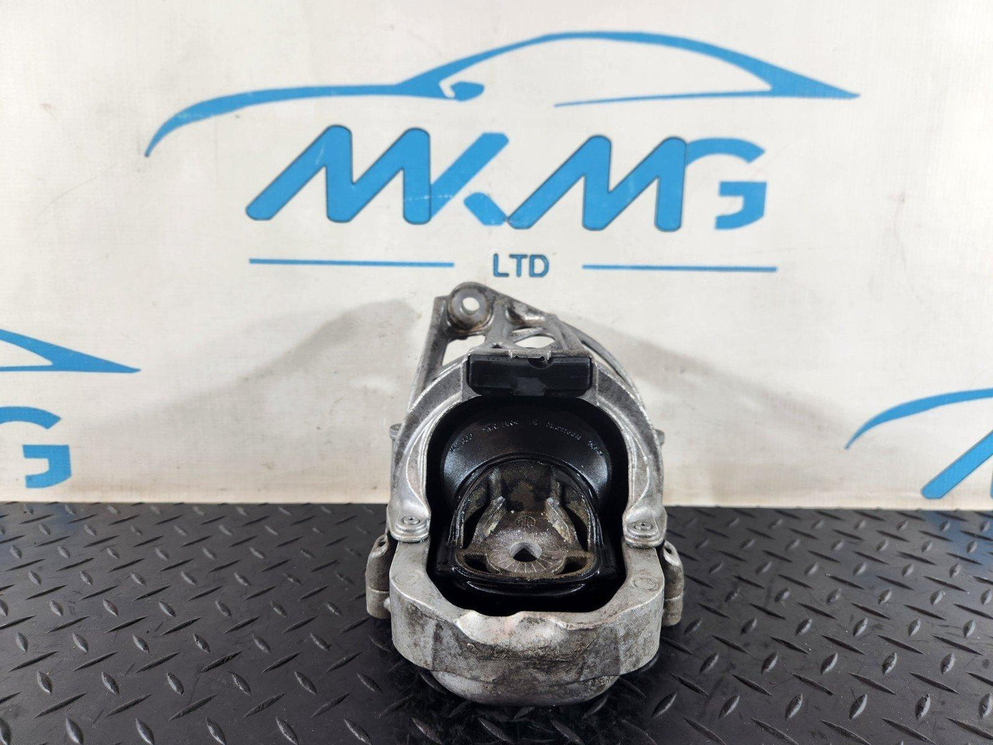 16-20 AUDI Q7 4M LEFT PASSENGER SIDE ENGINE ELECTRIC HYDRO MOUNT 4M0199371C