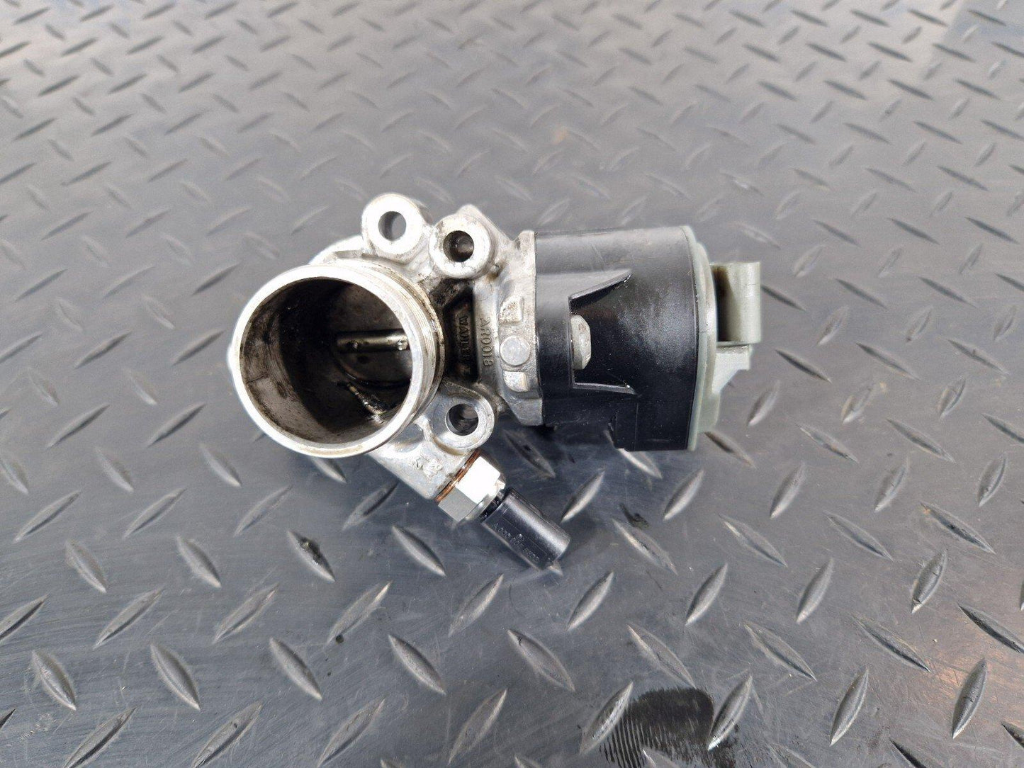 19-ON MERCEDES BENZ B CLASS W247 OM654 ENGINE DIESEL EGR VALVE  A6541400300