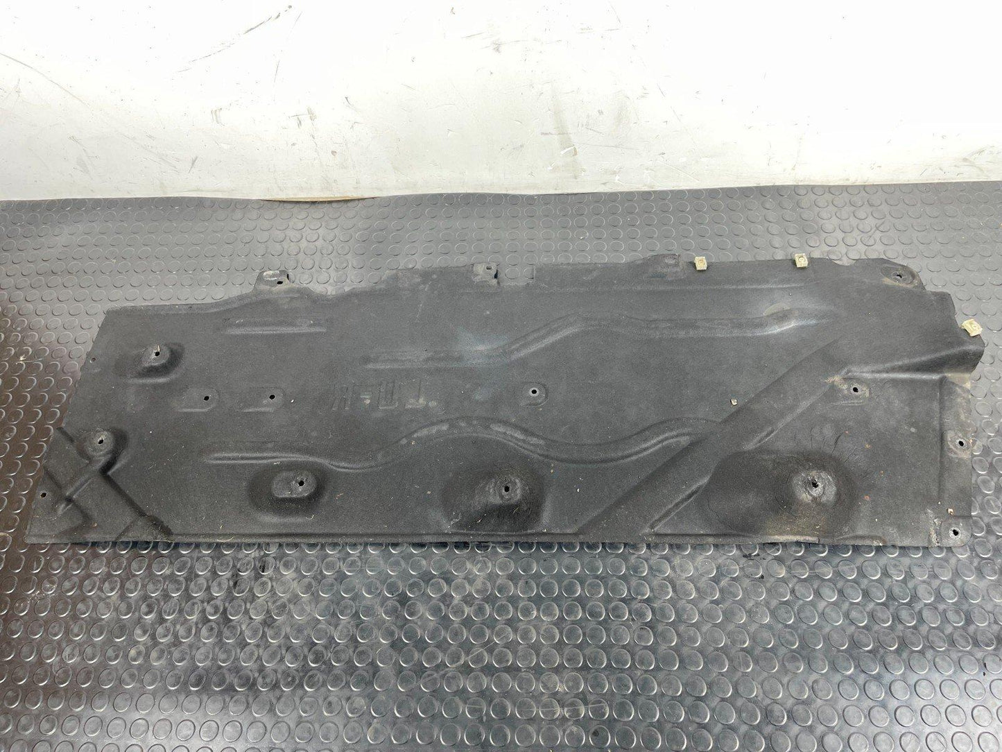 14-21 BMW 2 SERIES GRAN TOURER F46 GENUINE RIGHT SIDE UNDER BODY COVER