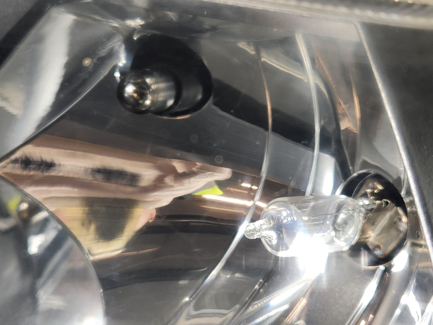 Honda Civic FN Hatchback Front Left Passenger Side Headlight *Damaged* 100-22877